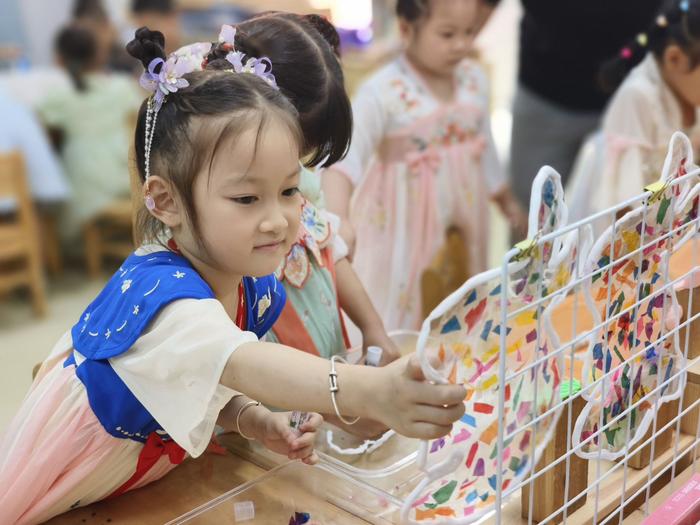 黄山区阳光幼儿园开展中秋节主题活动