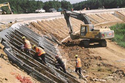 道路建设赶工期