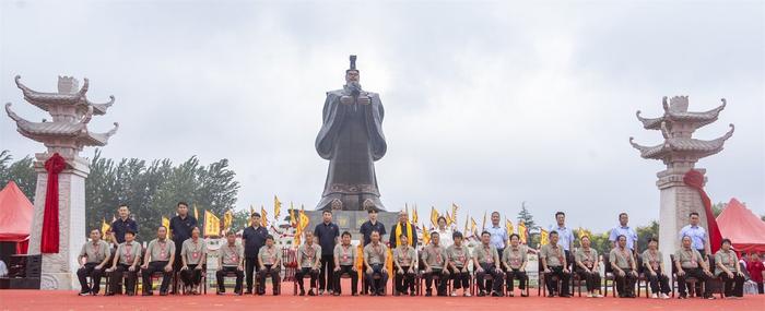 安徽：优秀员工携父母共享企业庆典