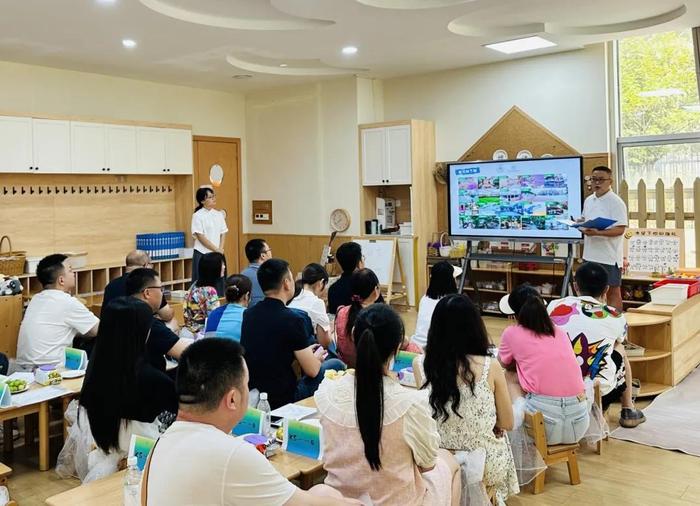 泸州市天立学校附属幼儿园举行新生家长会