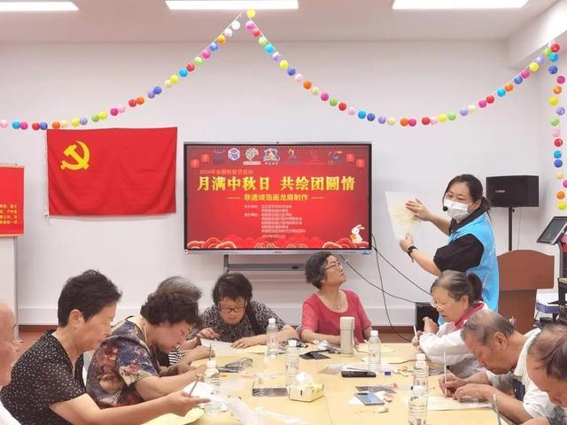 中秋前夕，非遗烧箔画走进社区