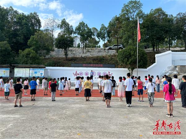 北塔区合心小学举行交通安全与防溺水法治讲座