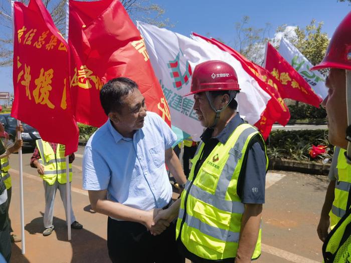 风灾无情人有情 北京城建展担当 ——北京城建集团18家单位参与海南抢险救灾侧记