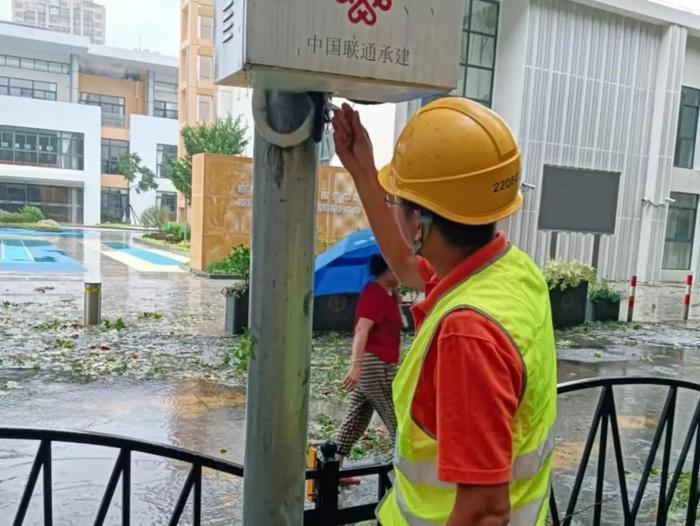 风雨同舟，通信无阻！奉贤区通信行业筑牢防汛防台通信生命线