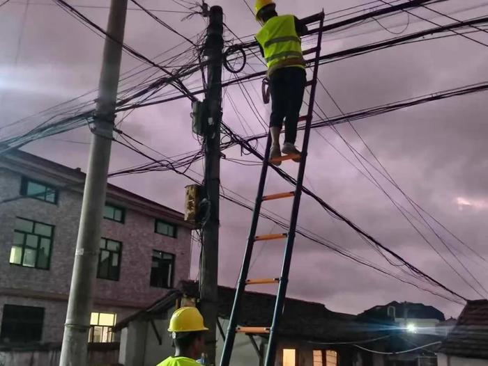 风雨同舟，通信无阻！奉贤区通信行业筑牢防汛防台通信生命线