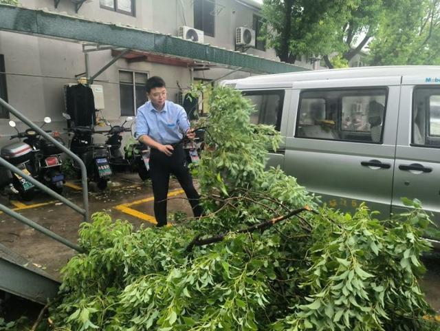 为女工友设置单间 中建二局浦东医院临港院区项目做好工友安置转移