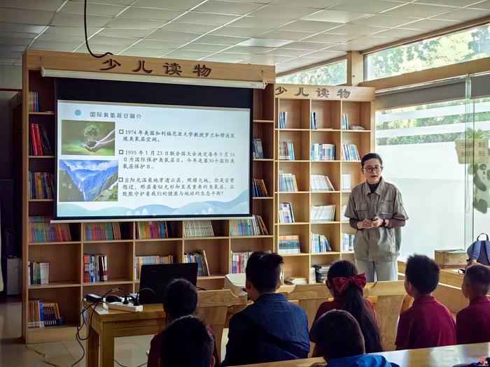 “泉”在济南享金秋暨全国科普日｜济南动物园：守护臭氧层 定格生态美