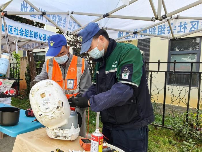 古城区中秋公益市集拉满群众幸福感