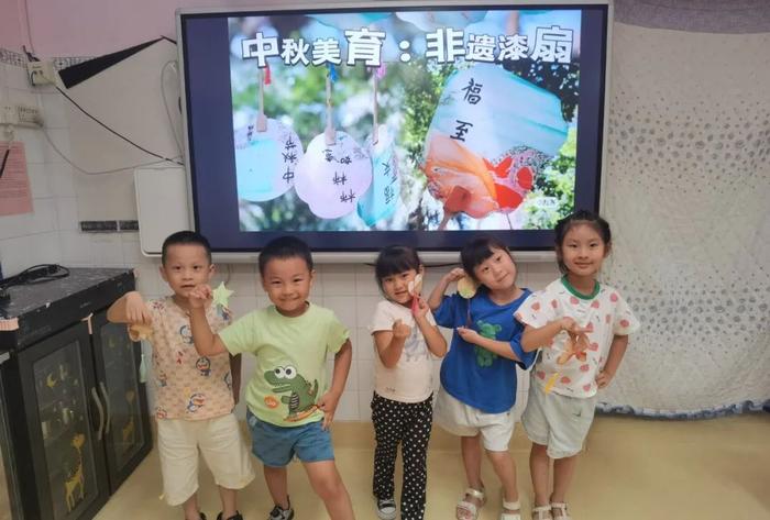 【清廉润园·园内动态】童心邀明月 共庆中秋节——桂林市西城路幼儿园开展中秋节主题系列活动