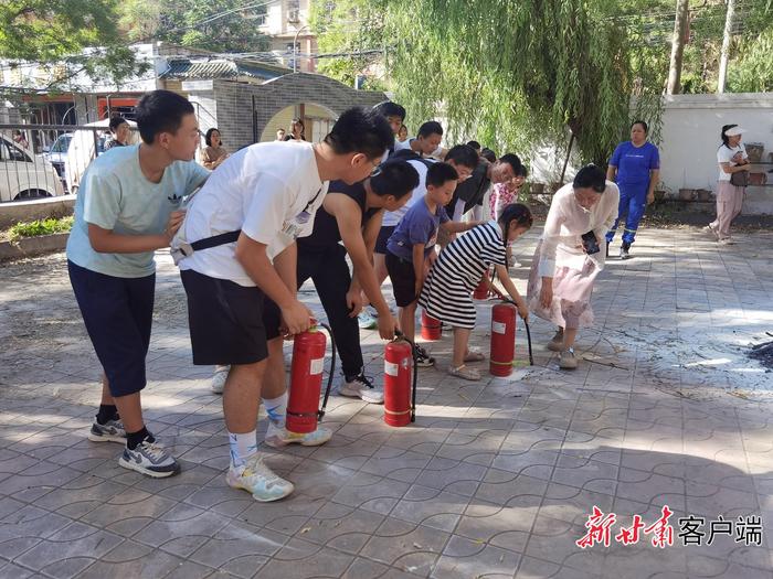 【总书记的深情牵挂】“一老一小”里的大民生