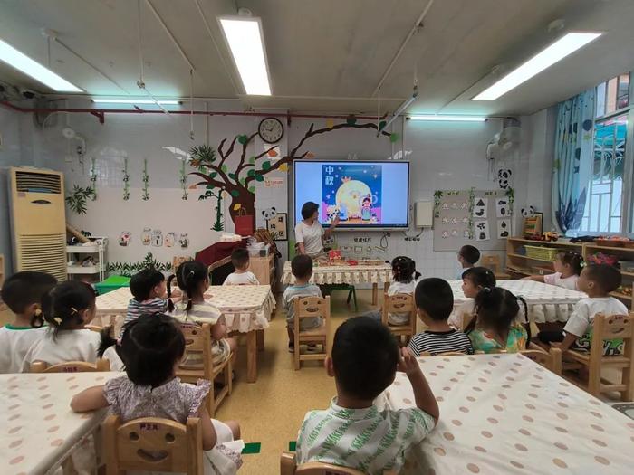 【清廉润园·园内动态】童心邀明月 共庆中秋节——桂林市西城路幼儿园开展中秋节主题系列活动