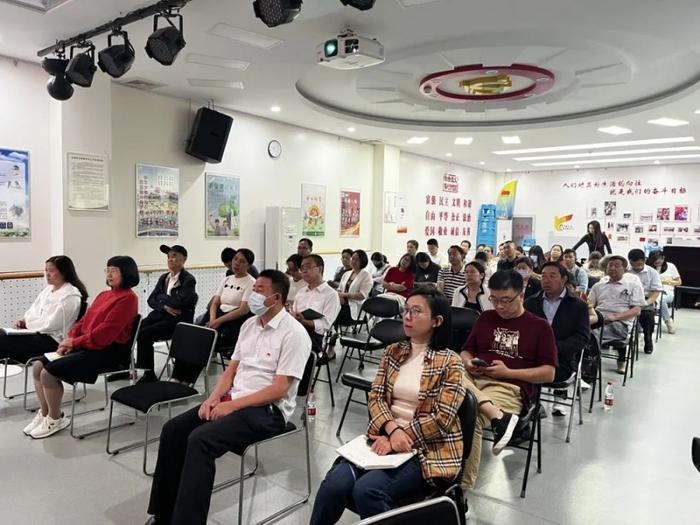 理论家走基层 | 北京市东城区和平里街道组织理论学习中心组（扩大）学习