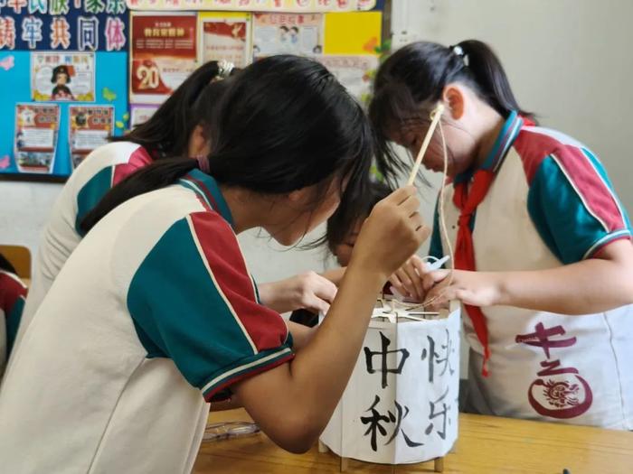 【力创小学·德育篇】月满中秋 德润家风——桂林市力创小学开展庆祝中秋节系列活动