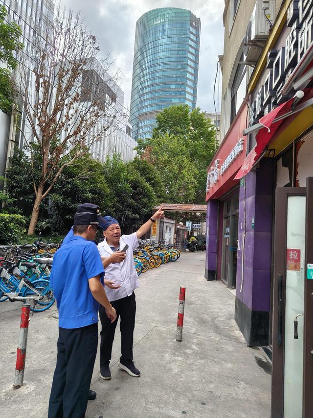 “普拉桑”带来暴雨，外滩街道综合行政执法队全力应战