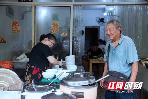 “十八总”的慢时光氤氲城市的乡愁丨人民路上原住民·湘潭篇