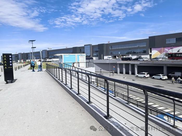 塞尔维亚是不锈钢枢纽市场?贝尔格莱德市中心有不锈钢管直饮水
