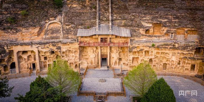 【千年石窟 匠心传承】探访甘肃庆阳北石窟寺：感受穿越千年的岩壁史诗