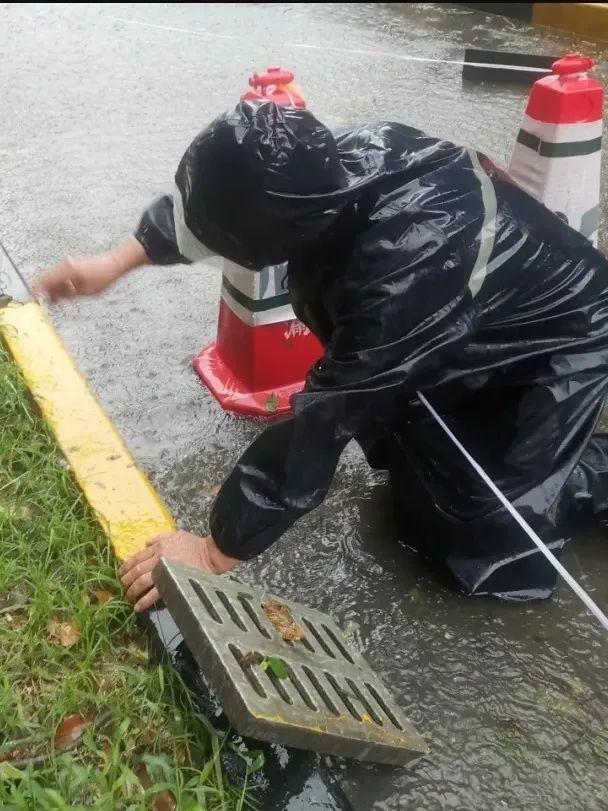 “贝碧嘉”、“普拉桑”台风来袭，房管人闻“风”而动、“汛”速出击