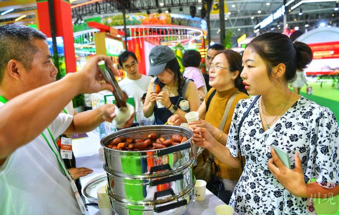 C视频｜品美食买相因 逛四川农博会有大礼