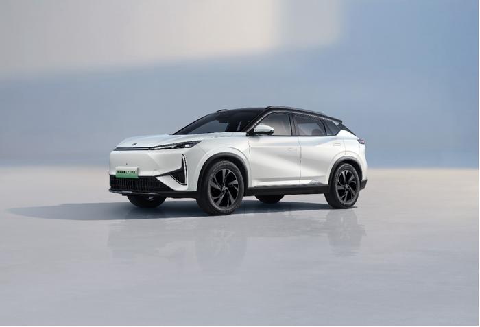 黑科技补完，东风风神 L7 EV 上市 10.99 万元起