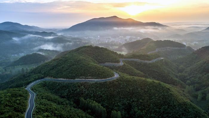 南漳“花朝线”：风景与希望并存的乡村振兴之路