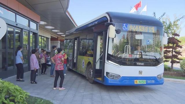 从社区直通医院，奉贤区中心医院“行走的健康巴”医疗专线正式启用→