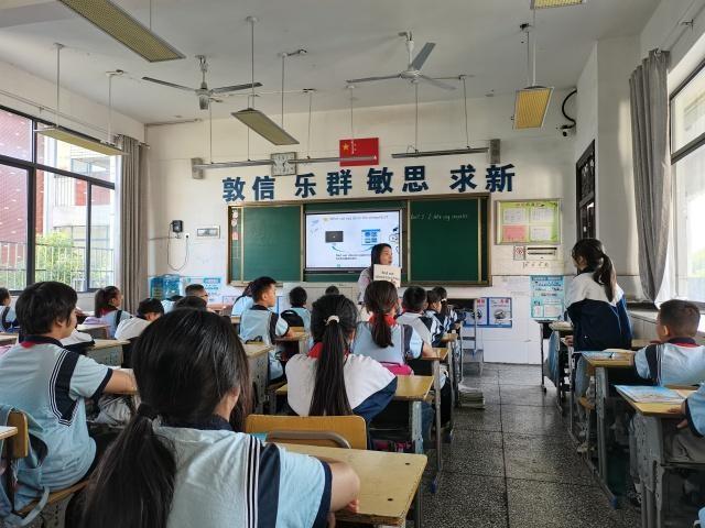 ​  育才学校教育集团：校际交流提升教师专业素养