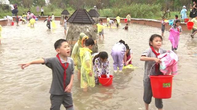 国庆假期临近，崇明景区节日氛围渐浓