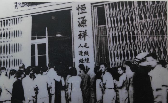 “羊羊羊”真会玩，品牌焕新靠的是“1937年版OOTD”？潮流是个轮回…