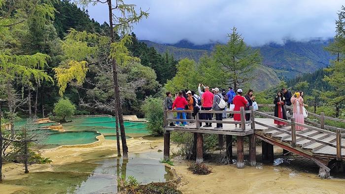 市州观察丨成功接入“动车版图”近一个月，阿坝州旅游淡季不再淡