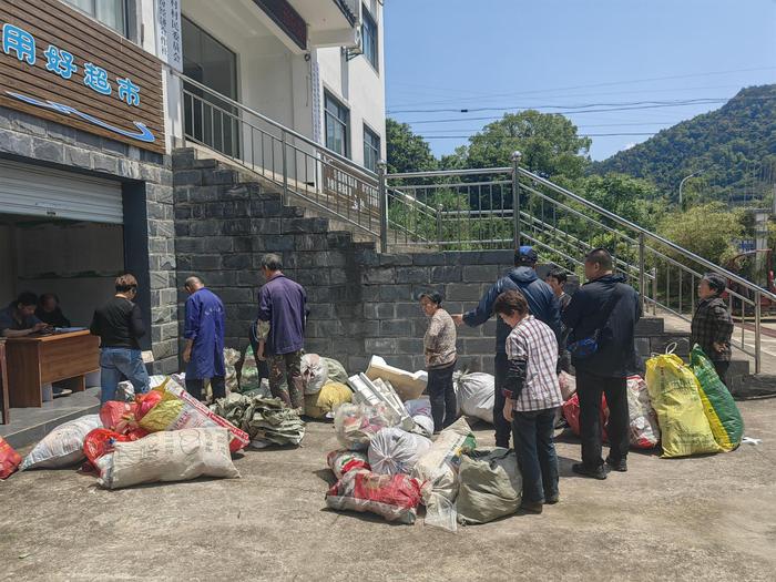 深渡镇绵潭村：“生态美”超市助推美丽乡村发展