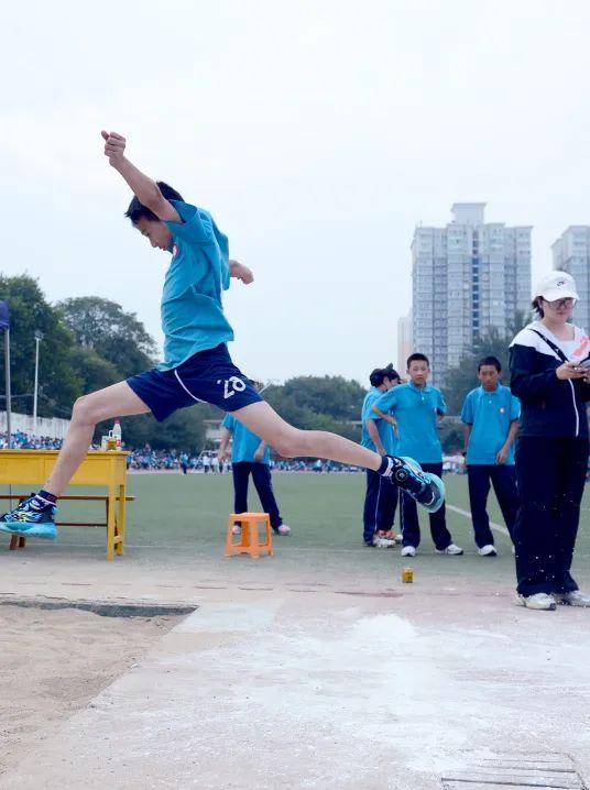 西安市西光中学教育集团举办秋季田径运动会