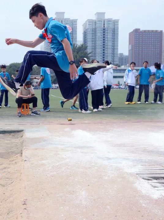 西安市西光中学教育集团举办秋季田径运动会