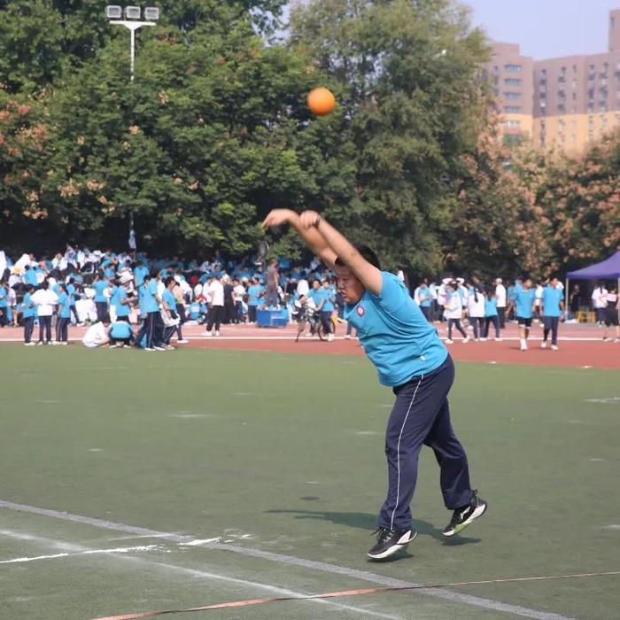 西安市西光中学教育集团举办秋季田径运动会