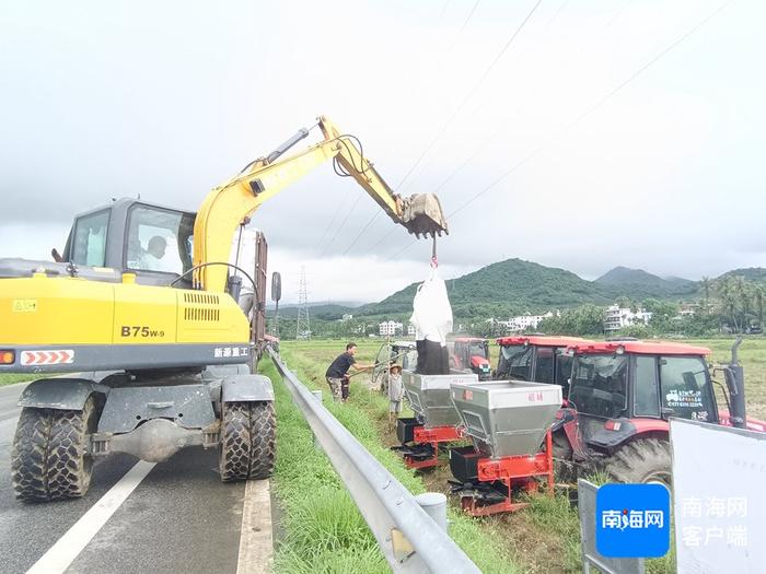 三亚：实施微生物菌肥土壤改良工程 提升农田质量