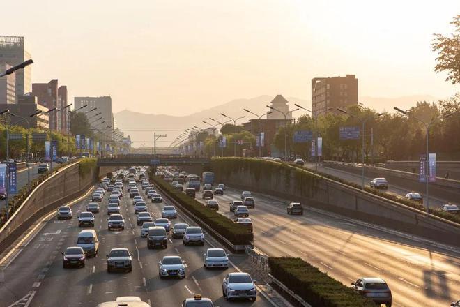 乘客方便、司机受益，滴滴包车深挖出行新场景