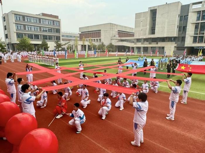 高新区第七初级中学第三届校园“体育节”暨秋季运动会开幕