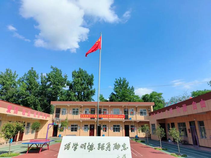 南召县石门乡竹园村小学校庆国庆国旗下讲话