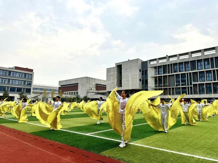 高新区第七初级中学第三届校园“体育节”暨秋季运动会开幕