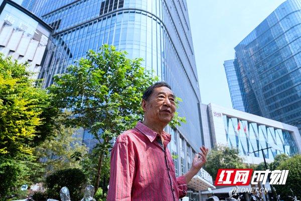 长袖一舞，戏里人生戏外大时代丨人民路上原住民·长沙篇