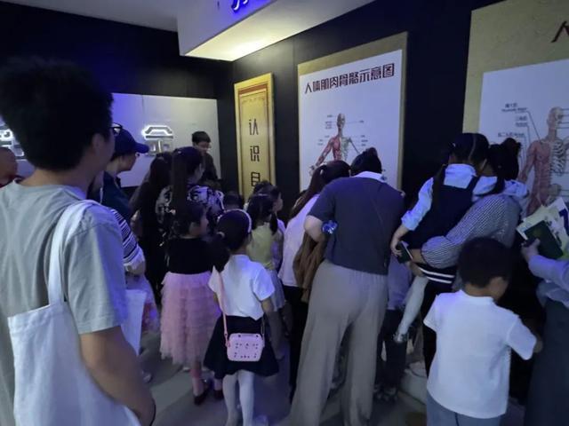 小额资助项目｜研学之旅：青少年学生走进科普馆，践行自然环境保护