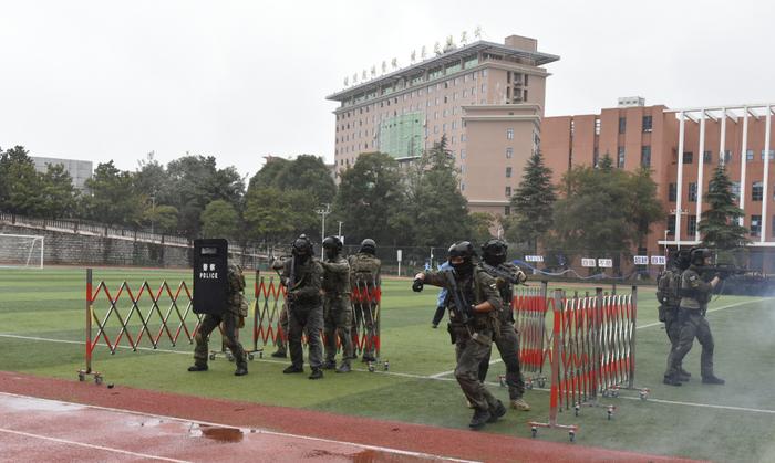 贵州警察学院举行“传承红色基因·共筑时代华章”校园开放日活动