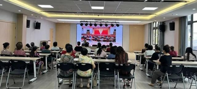 大道嘉声｜以“三会”促“三会”，嘉定工业区推动党的创新理论从“书中”到心间