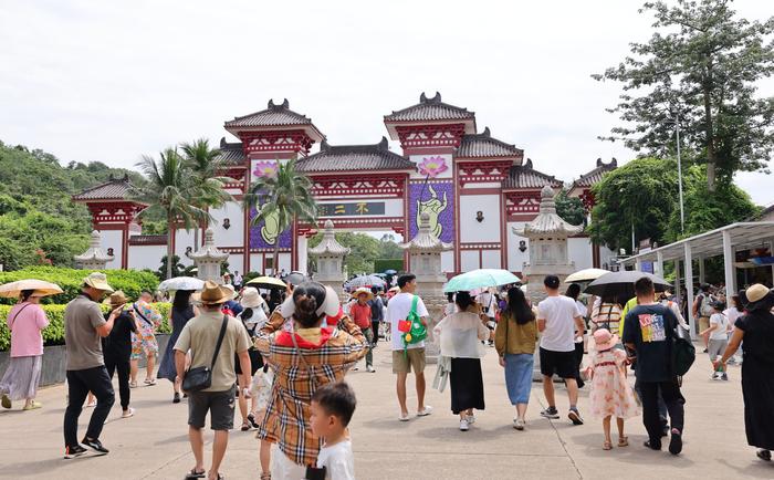 祖国河山好｜国庆假期 三亚旅游市场持续火热