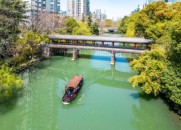 旅行新玩法“City Boat”！这里的“公交船”只需3块钱