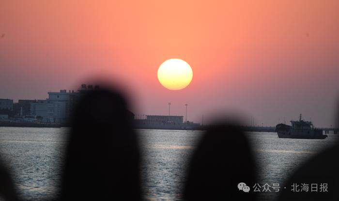 实力刷屏！秋天的北海送出了双倍天赐浪漫（组图）