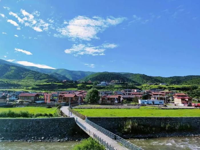 索花村：高原红色村庄的和美建设之路