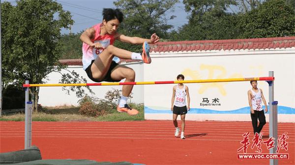 芷江全县中小学生田径运动会火热开赛