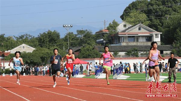 芷江全县中小学生田径运动会火热开赛