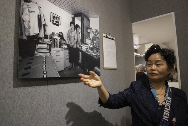 “上海老城厢——曹建国大画幅摄影展”亮相市群艺馆